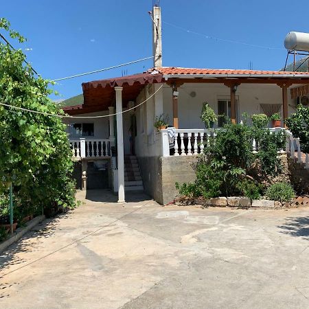 Denaj House Hotel Himare Exterior foto